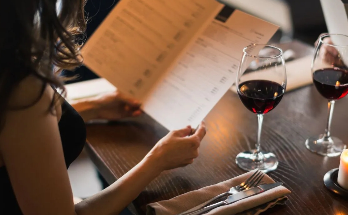 #1 Lowest Quality Menu Item at a Steakhouse, According to a Chef